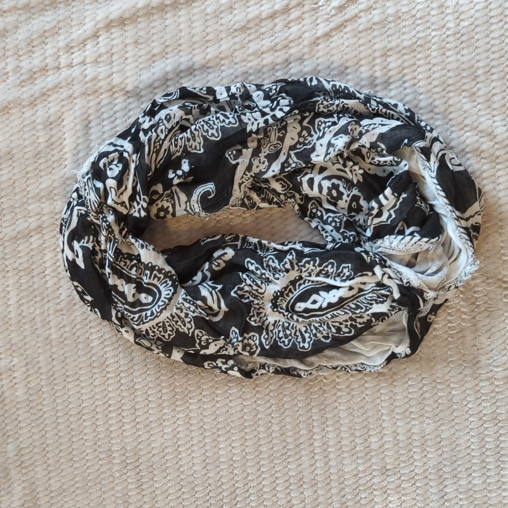 Black White Infinity Scarf 100 Viscose